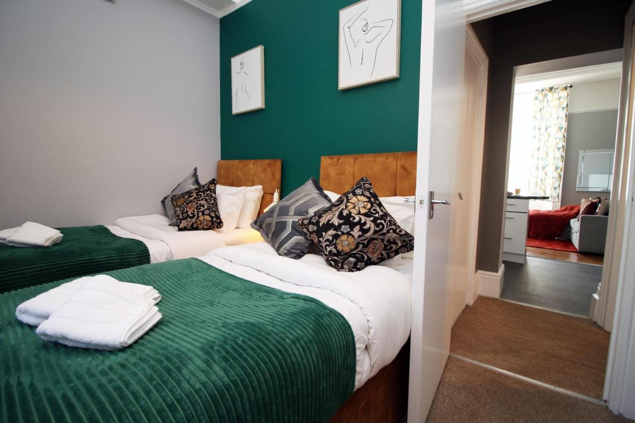Sleek&Stylish 2 bed in Clifton - Garden Appartement Bristol Buitenkant foto